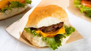 ბურგერი ქათმის კოტლეტით