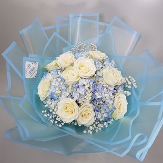 Buchet blue sky