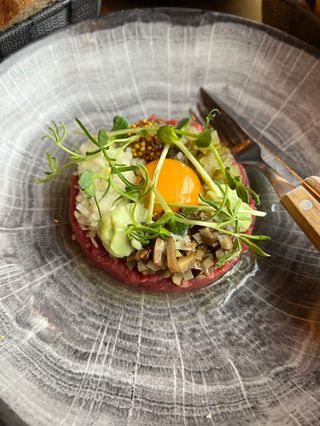 Tatar wołowy (150g)