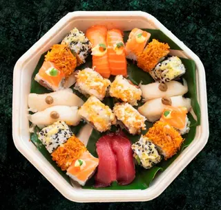 Party Box Sushita 24 piezas.