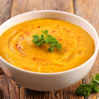 Supa crema de cartofi dulci cu nucsoara