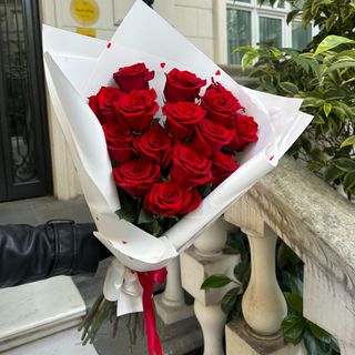 წითელი ვარდები (15 ცალი)