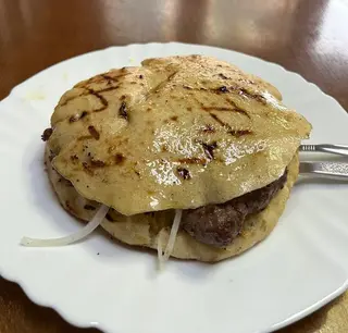 Ćevapi 10 kom u maloj lepinji