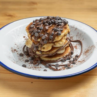 Pancakes Con Chocolate Chips & Plátano