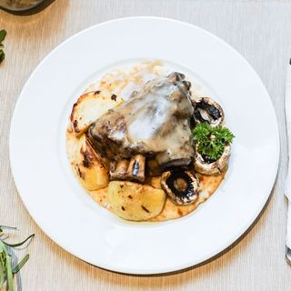 Запечено свинско джоланче (400г)