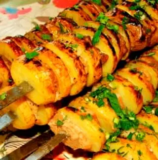 Patatas A La Brasa