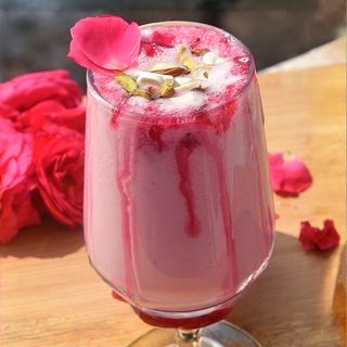 Rose lassi