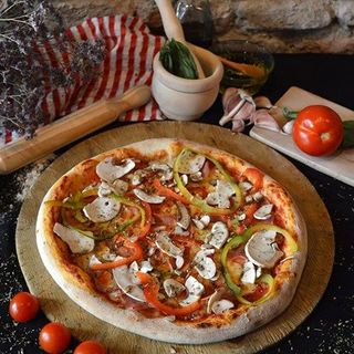 Pizza Capricciosa Mediana (35 Cm.)