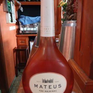 Rosé Wine Mateus Rosé (750 Ml.)