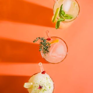 Limonada de pomelo y tomillo