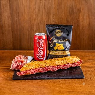 Combo Bocadillo De Salchichón Y Refresco