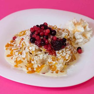 Palačinke Jogurt šumsko voće-pasta