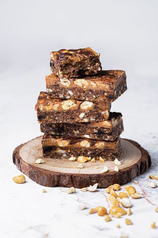 Протеиново барче с фъстъчено масло и фъстъци (90г)