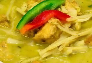 Thai Curry Kang Kiew Wan De Pollo