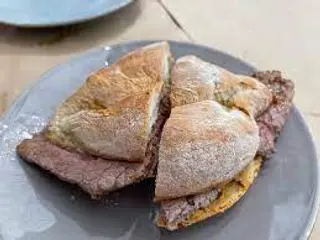 Sandes em Pão Mealhada