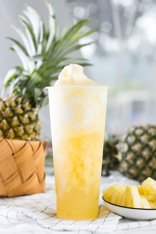 Pina  colada 椰林飘香