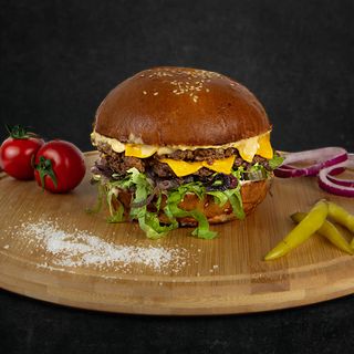 ორმაგი კლასიკური ბურგერი