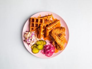 Вафли с курицей хани баттер