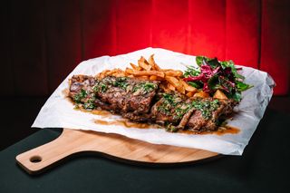 Coaste cu sos de vin