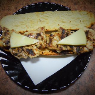 Bocadillo De Muslo De Pollo Deshuesado (Pequeño)