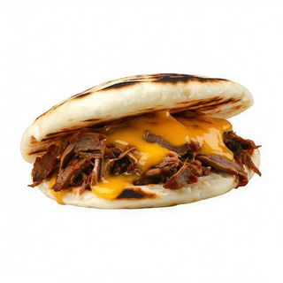 Arepa de pata asada con queso blanco