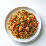 Tallarines Fritos Con Pollo Con Huevo Y Verduras