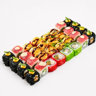 Tropical Roll Set - 32 pcs / 990 g