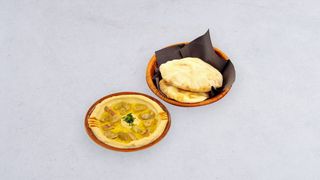 Starter hummus olives i pita