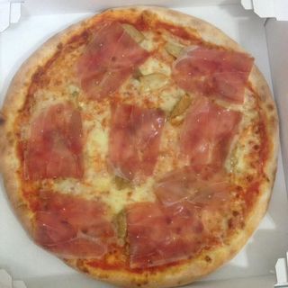 Pizza jamon San Daniele 