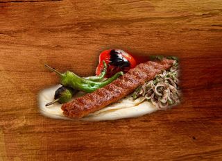 Адана кебап порция (600г)