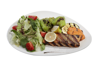 Сьомга със гриловани зеленчуци (330г)