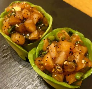86. Flor Sushi (2 piezas)