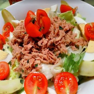 Ensalada de atún