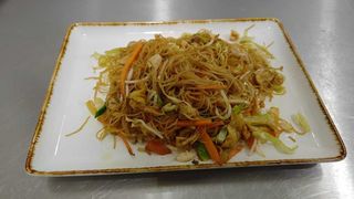 Massa de Arroz com Legumes