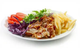 Plato Combinado De Carne Con Patatas O Ensalada