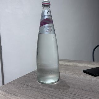 Acqua frizzante San Benedetto