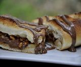 Калцоне с ябълки, шоколад, печени орехи и канела (330г)