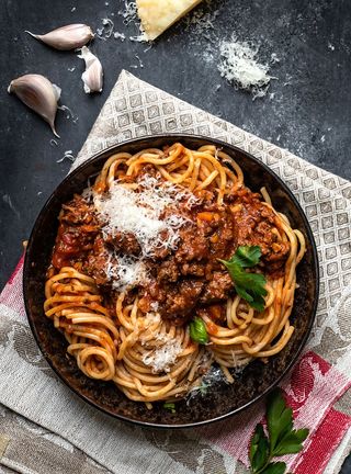 Bolognese de vită