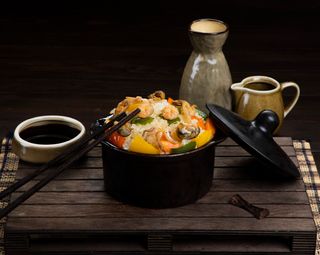 Բրինձ ծովամթերքով