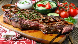 Ceafa de porc la gratar