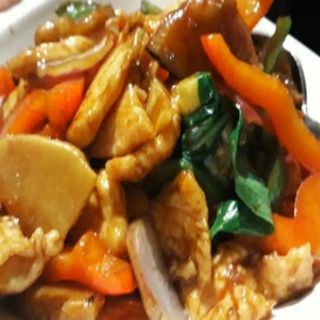 Pollo Salteado Con Verduras