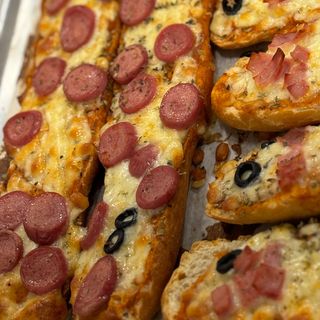 Panini de frankfurt i mozarella