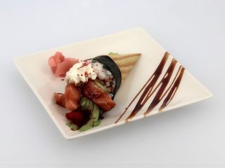 Temaki Premium De Salmón