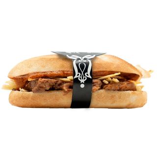 49. Carrillera al vino tinto, patatas paja y mojo picón