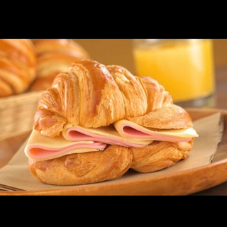 Croissant mixto 100 × 100 mantequilla, jamón, cocido y queso 