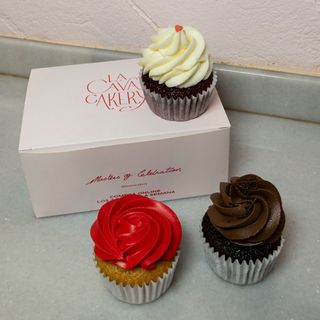 3 Mix Cupcake Taster Caja