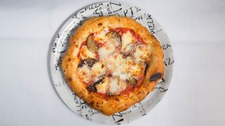 Pizza Parmegiana 26 cm