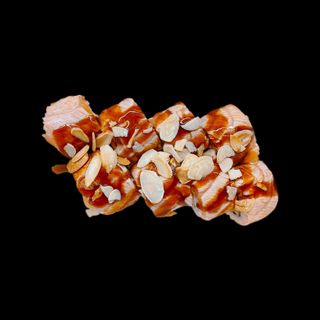 43.Salmon tataki roll 8pz