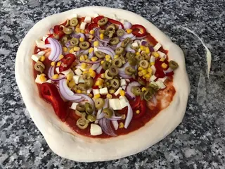 Tonno cipolla pizza