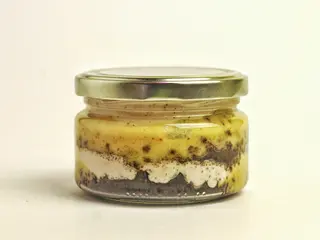 Полунично-шоколадний десерт (150g)